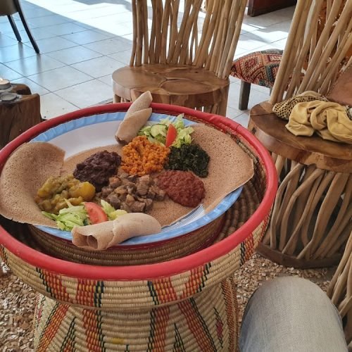 Afrikaans-Restaurant-Seni_5ec7380304b47f384610720df418f3ae